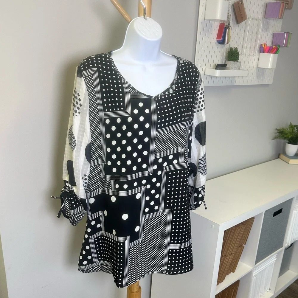 NorthStyle Blouse Size XL Black 3/4 Sleeves Polka Dot Tunic - Picture 1 of 7